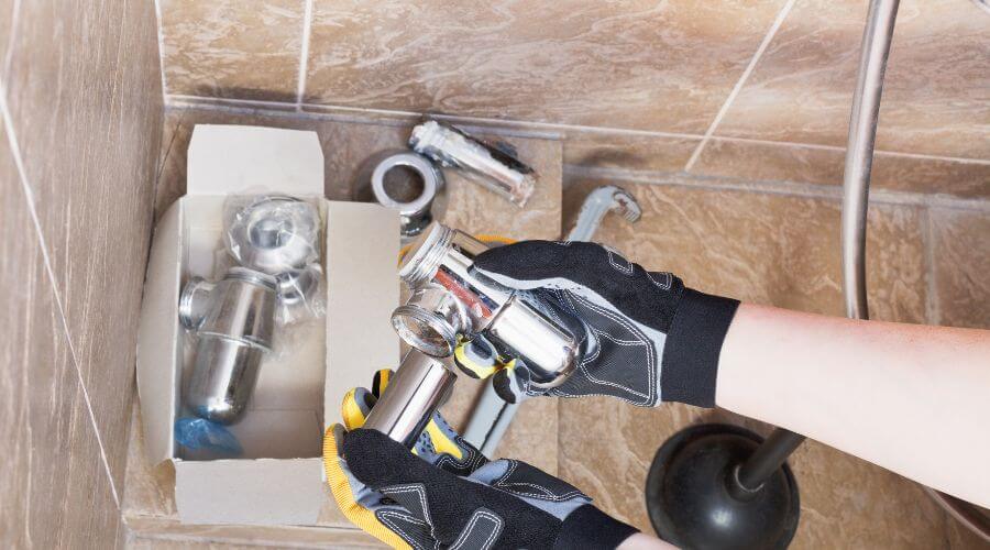 Expert Emergency Roof Repairs services in Harrah, WA
